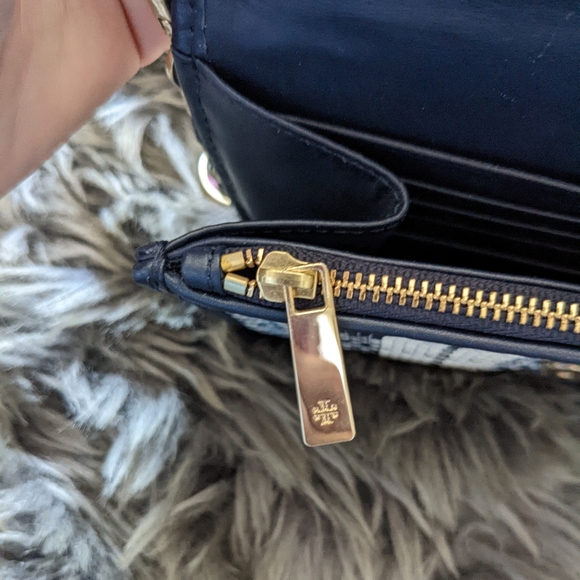 Tory Burch Wallet On Chain. - Picture 6 of 16